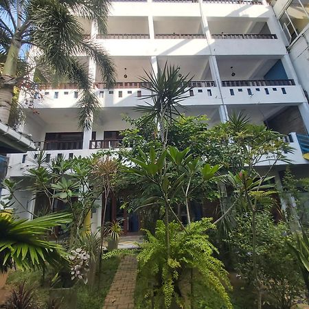Hotel Aaradhya Mirissa Exterior foto