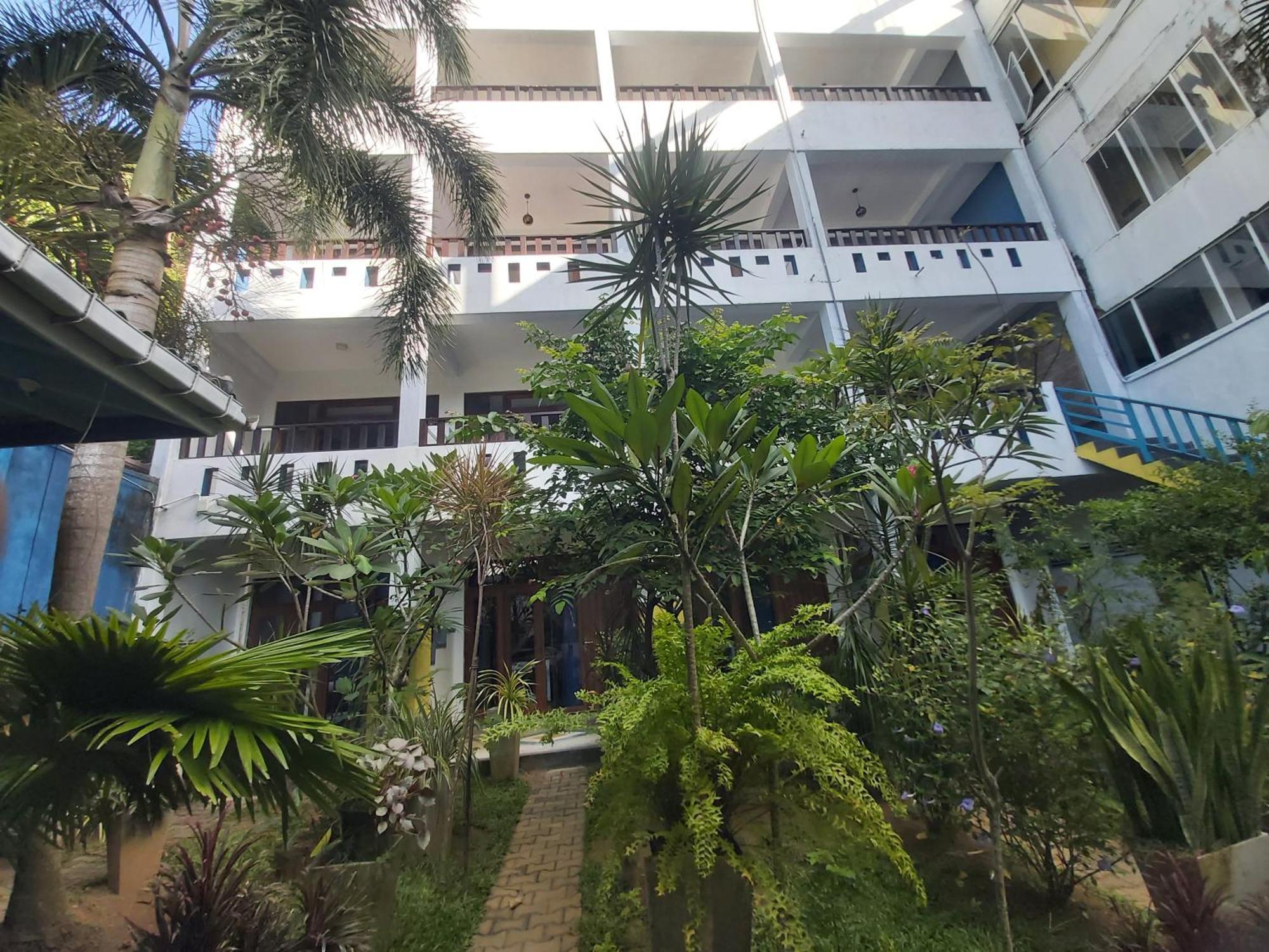 Hotel Aaradhya Mirissa Exterior foto