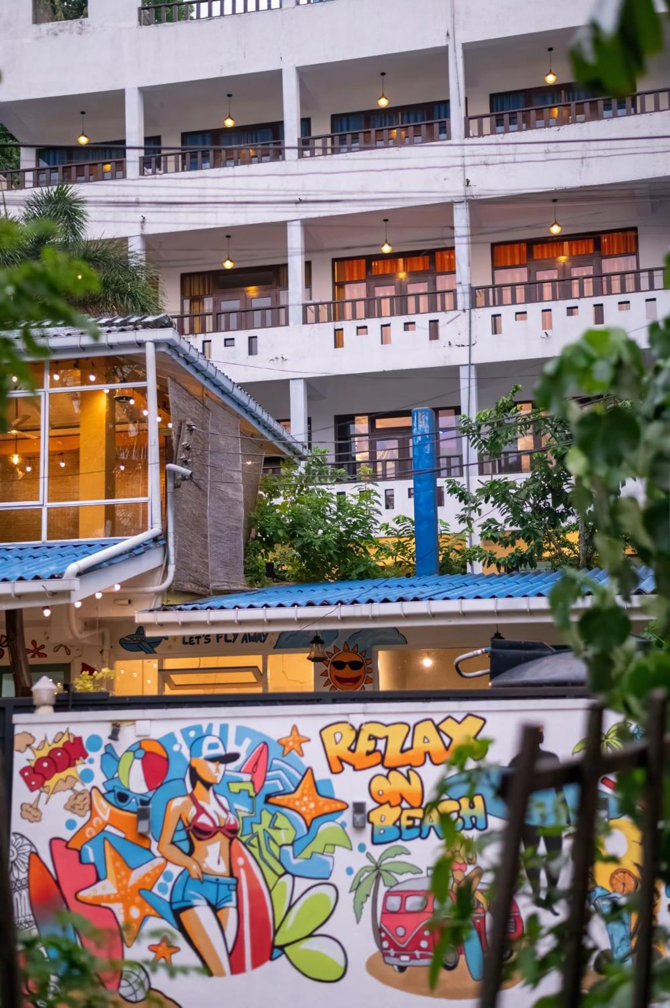 Hotel Aaradhya Mirissa Exterior foto