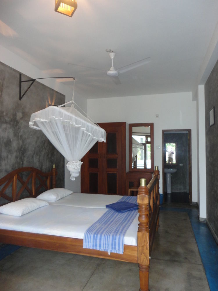 Hotel Aaradhya Mirissa Exterior foto