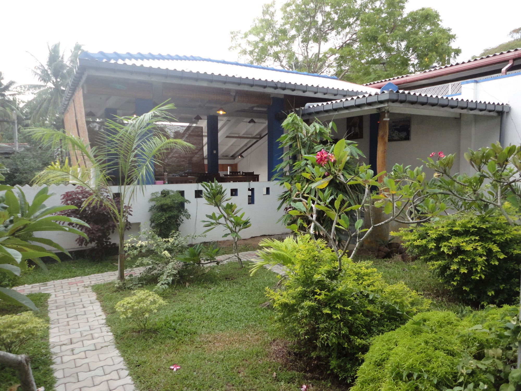 Hotel Aaradhya Mirissa Exterior foto
